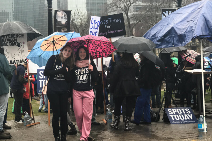 STUDENTS VICTORIA REEDMAN AND KAYLA SLISKOVIC